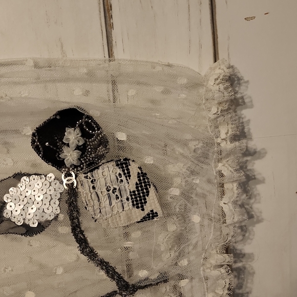 AUTHENTIC CHANEL Double C Logo Lace Top - Picture 5 of 8